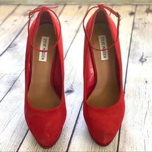 Steve Madden Obsessed Red Suede Platform Heels- 10